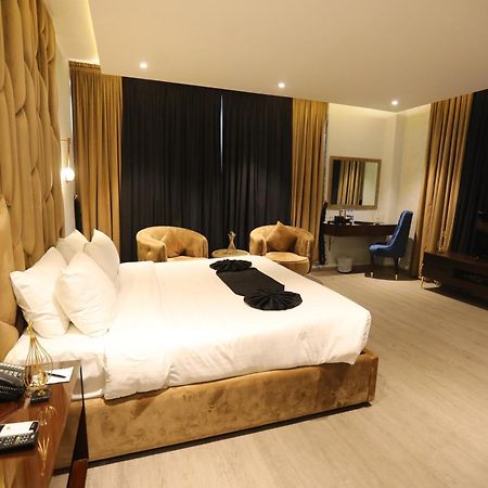 The Orchard Hotel Lahore Rom bilde