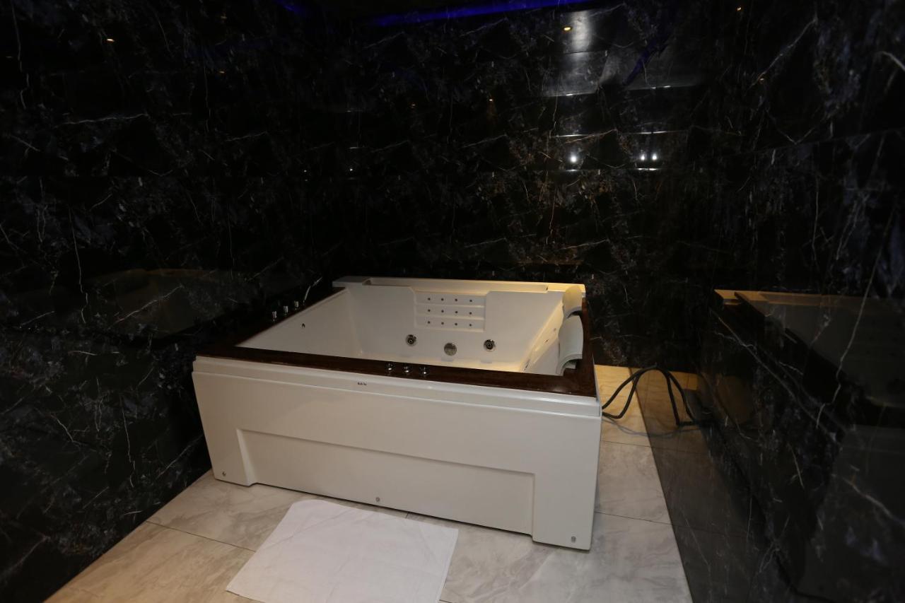 The Orchard Hotel Lahore Eksteriør bilde